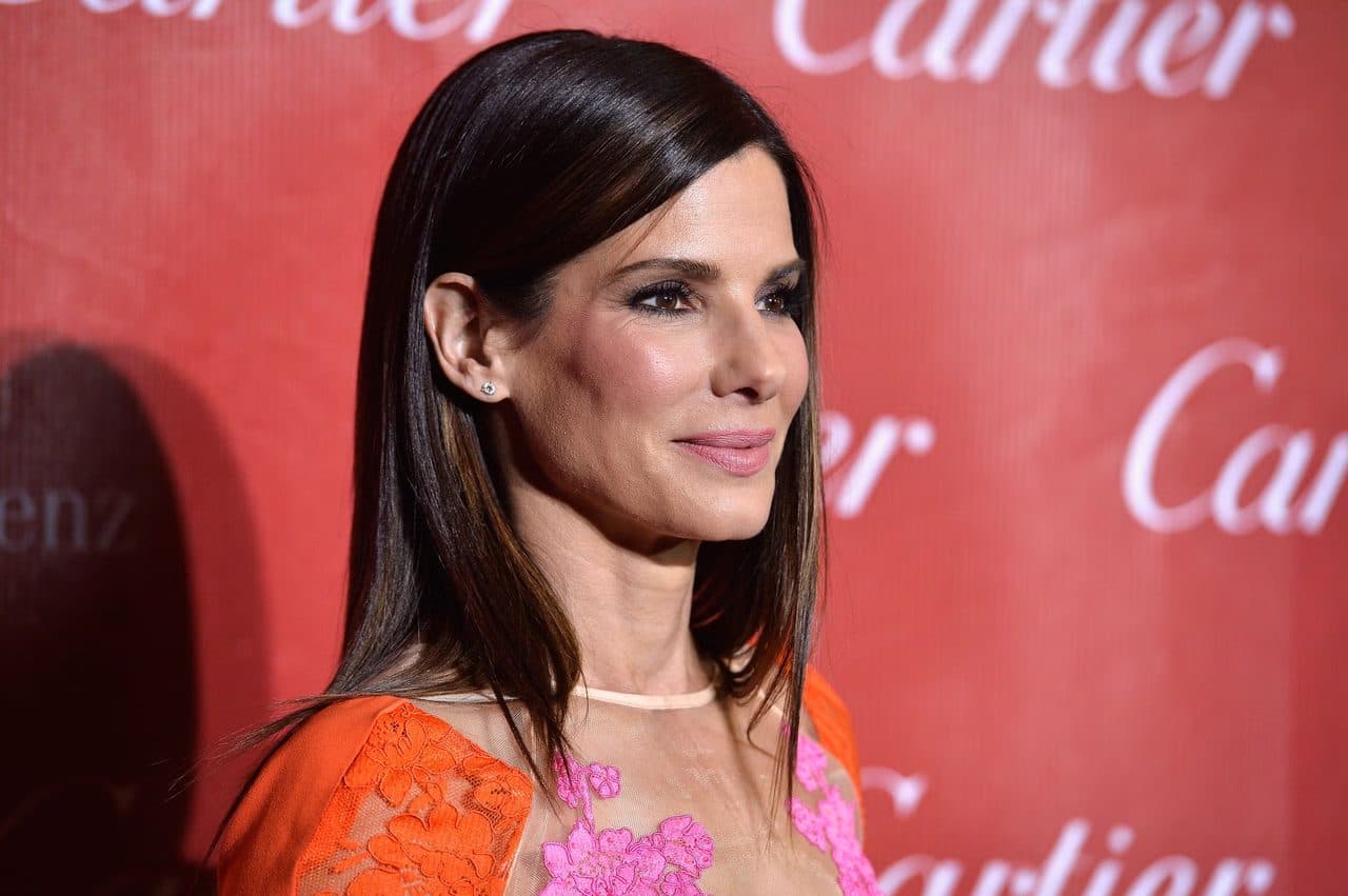 Breaking: Sandra bullock still alive. The actress resides in a house with a family.