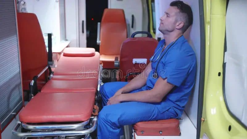 Macho Ambulance Driver Costs Life By Struggling to Show Off “Parallel Parking Skills”